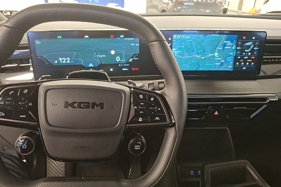 KGM Musso EV 10 of 12