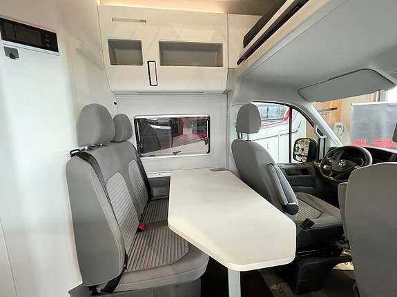 Volkswagen Grand California 600 /B-körkort/ Taksäng/Solcell / El-patron / Automat177hk/ 7 of 25