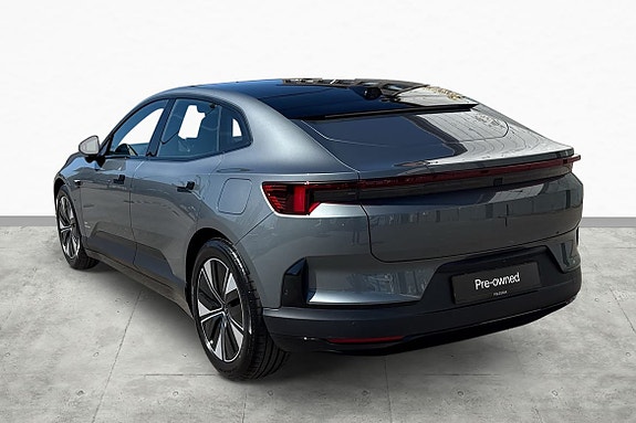 Polestar 4 7 of 16