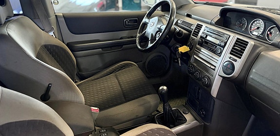 Nissan X-Trail 4 of 4