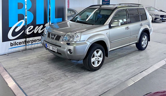 Nissan X-Trail 2 of 4