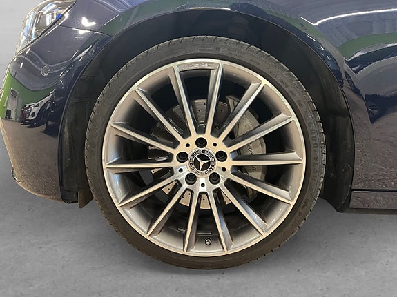 Mercedes-Benz E220 d 8 of 26