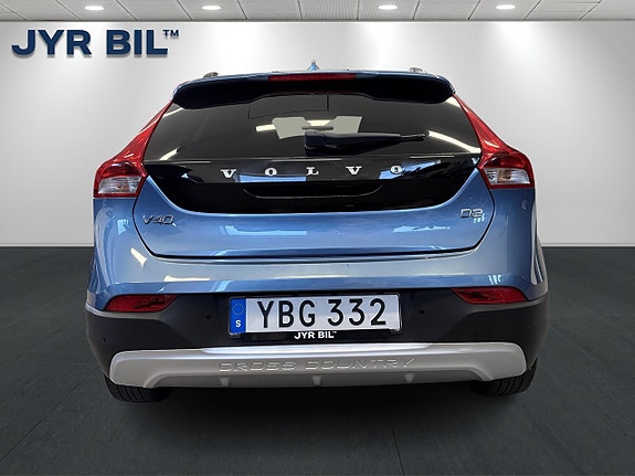 Volvo V40 Cross Country 4 of 5