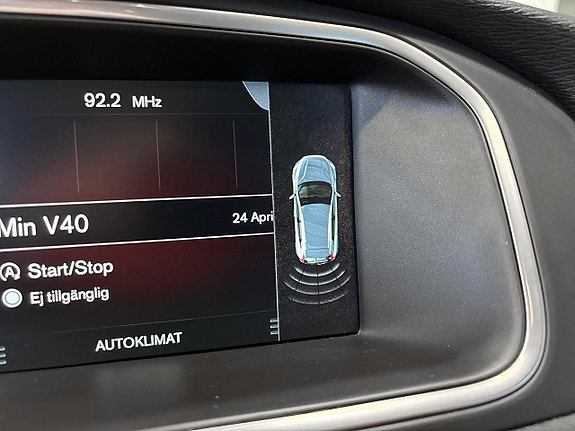 Volvo V40 Cross Country 23 of 26