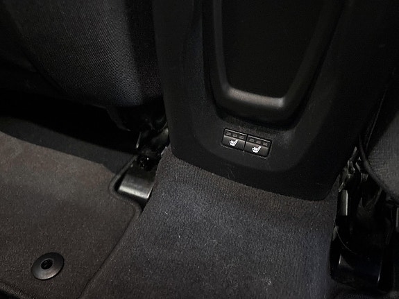 Volvo V40 Cross Country 19 of 26