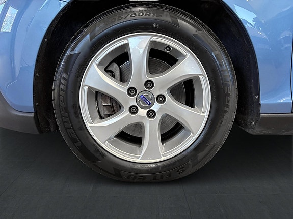 Volvo V40 Cross Country 17 of 26