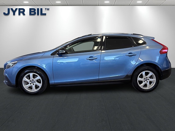 Volvo V40 Cross Country 6 of 26