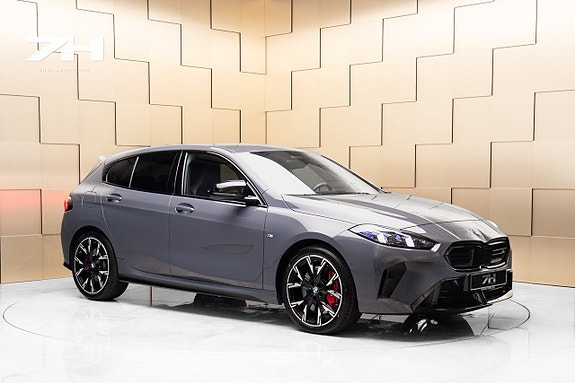 BMW M135i 7 of 29