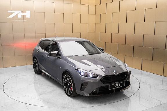 BMW M135i 27 of 29