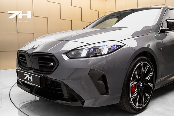 BMW M135i 24 of 29