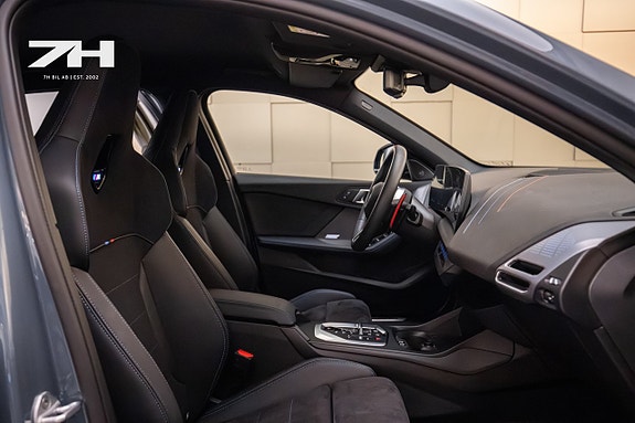 BMW M135i 16 of 29