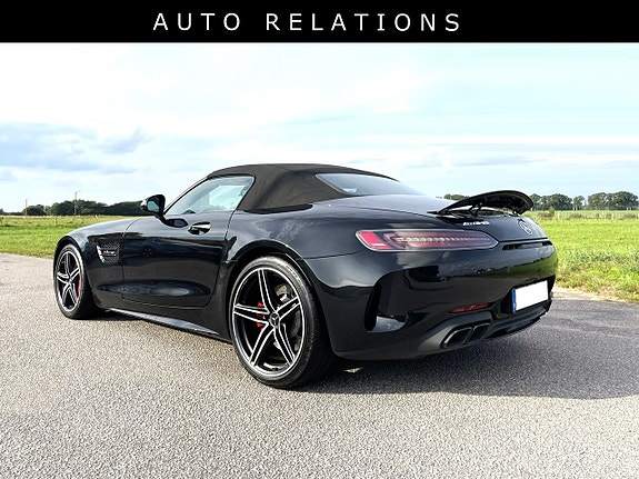 Mercedes-Benz AMG GT Roadster 10 of 11