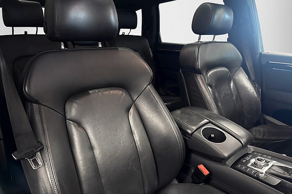 Audi Q7 11 of 30