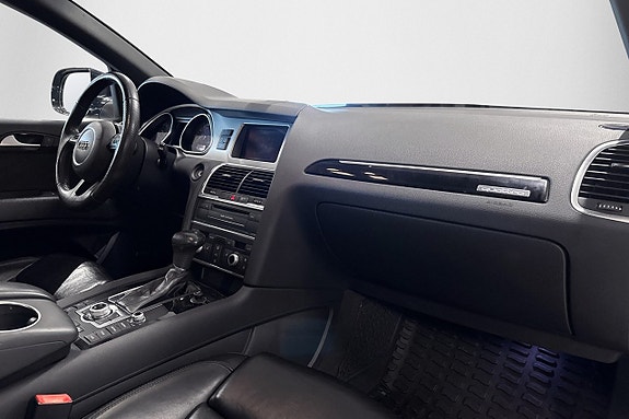 Audi Q7 9 of 30