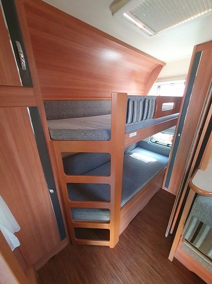 Hobby 560, KMFE DE LUXE, Barnkammarvagn 5 of 12