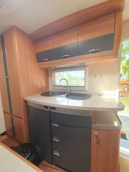 Hobby 560, KMFE DE LUXE, Barnkammarvagn 9 of 12