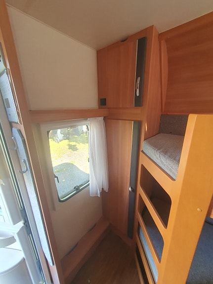 Hobby 560, KMFE DE LUXE, Barnkammarvagn 6 of 12