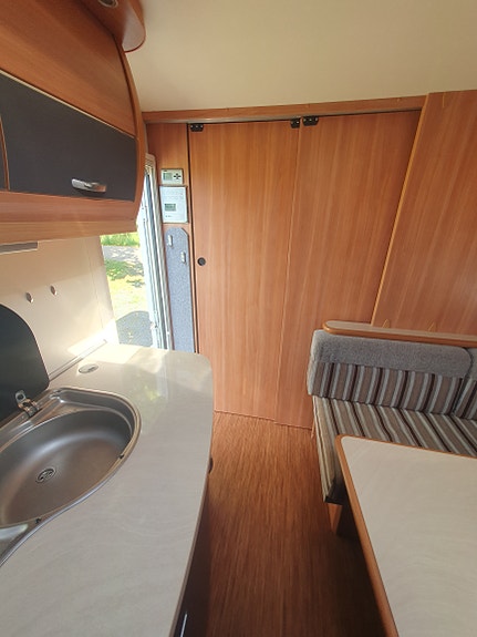 Hobby 560, KMFE DE LUXE, Barnkammarvagn 7 of 12