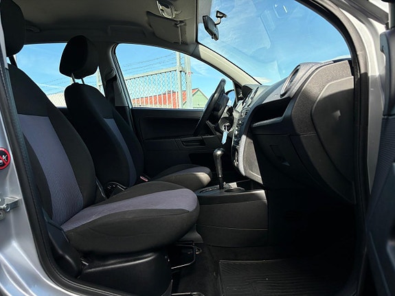 Ford Fusion 16 of 17