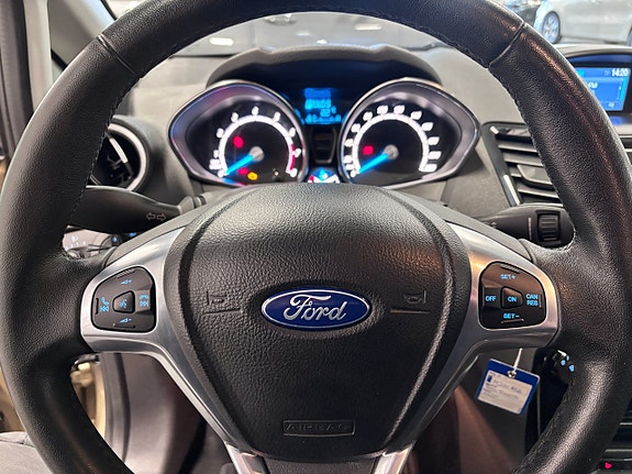 Ford Fiesta 9 of 14