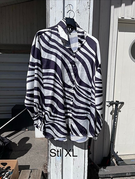 Product image 21 of 77