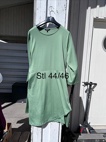 Product image 49 of 77
