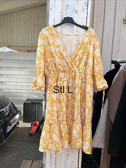 Product image 43 of 77