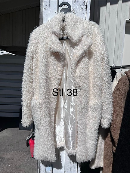 Product image 65 of 77