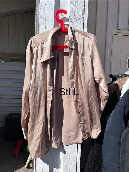 Product image 27 of 77