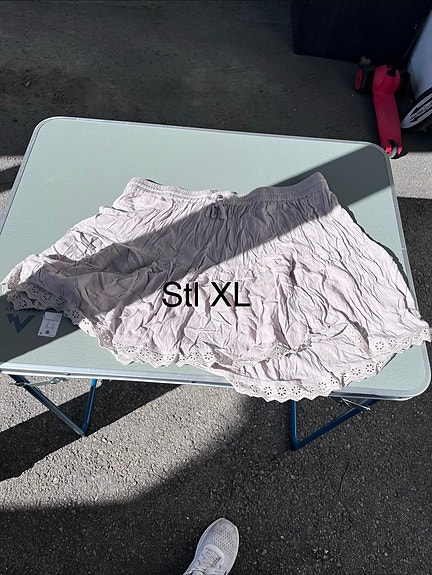 Product image 74 of 77