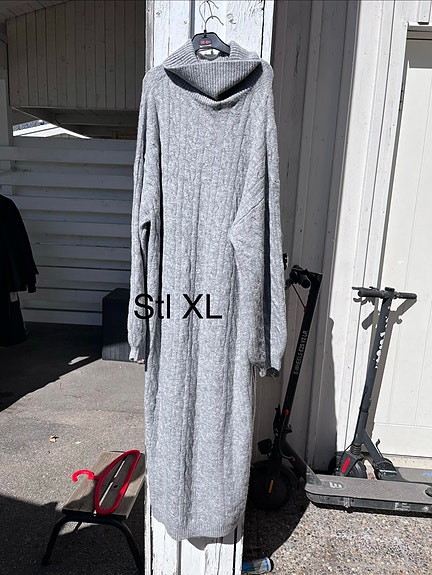 Product image 12 of 77