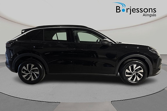 Volkswagen T-Roc 2 of 5
