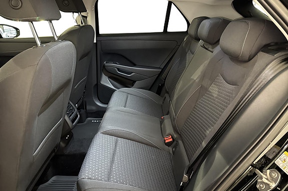 Volkswagen T-Roc 6 of 8