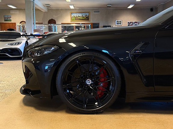 BMW M4 8 of 27