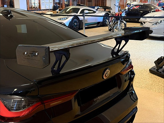 BMW M4 10 of 27