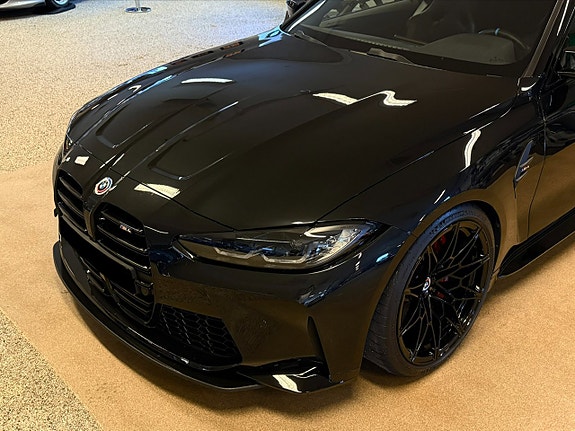 BMW M4 7 of 27