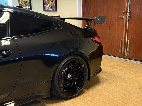 BMW M4 9 of 27