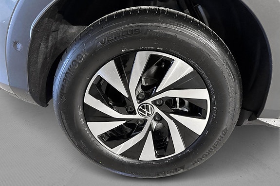 Volkswagen T-Roc 8 of 8