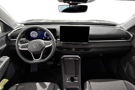 Volkswagen T-Roc 5 of 5