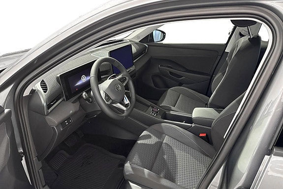 Volkswagen T-Roc 4 of 5