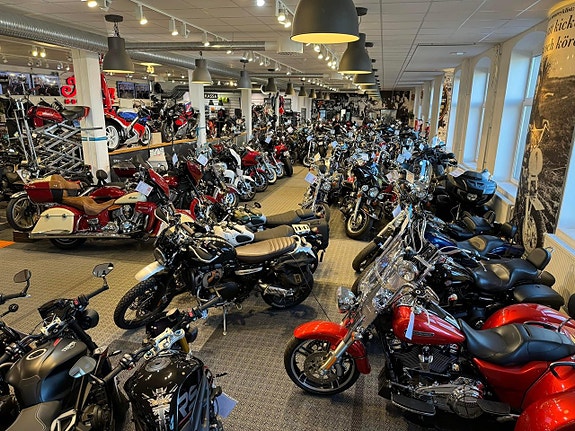 Harley-Davidson SPORTSTER 1200 CUSTOM 11 of 11