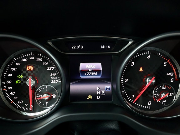 Mercedes-Benz A180 d 19 of 28