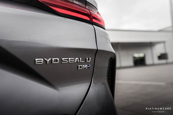 BYD Seal U 19 of 24