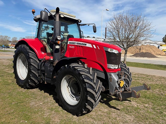 Massey Ferguson 7620 Dyna-VT Frontlyft samt PTO 3 of 6