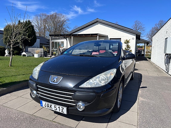 Peugeot 307 CC 4 of 6