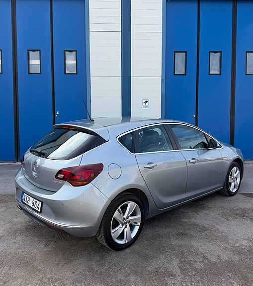 Opel Astra 5 of 5