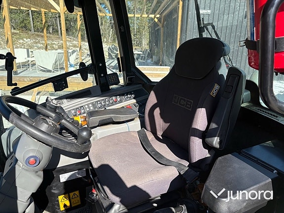 Hjullastare med redskap JCB 409 Nordic Edition Stage V 29 of 30