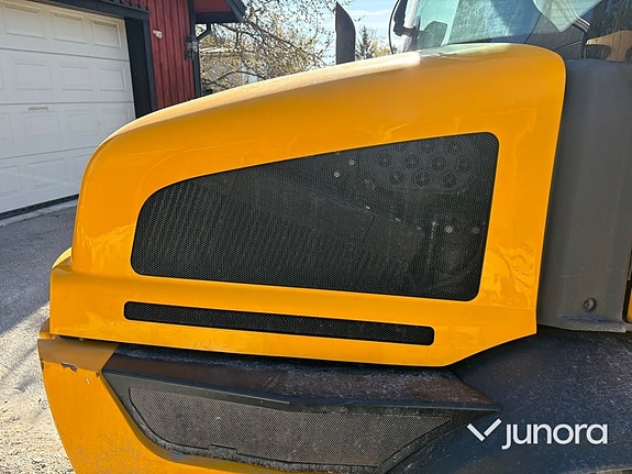 Hjullastare med redskap JCB 409 Nordic Edition Stage V 20 of 30