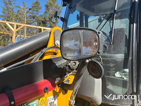 Hjullastare med redskap JCB 409 Nordic Edition Stage V 18 of 30