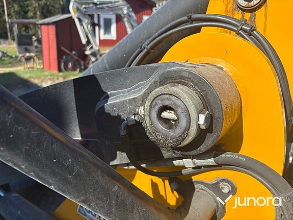 Hjullastare med redskap JCB 409 Nordic Edition Stage V 24 of 30